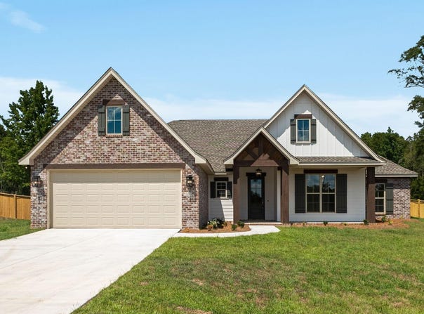 128 Micawber Loop, Hattiesburg, MS 39402