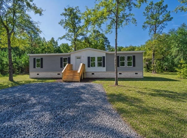 794 Macon Lane, Walterboro, SC 29488
