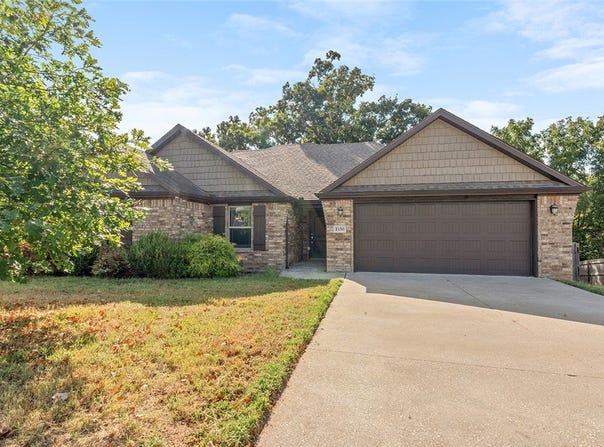 2150 Hunter Drive, Pea Ridge, AR 72751