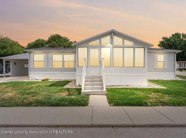 201 Brittany Drive, Lansing, MI 48906