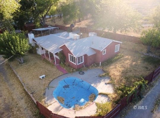 42 Waford Rd, Wilkerson, CA 93514