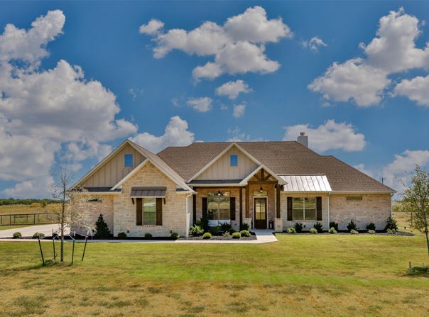 24 Dove Landing, Valley View, TX 76272