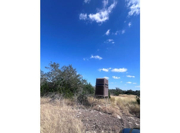Fairview Rd, Rocksprings, TX 78880