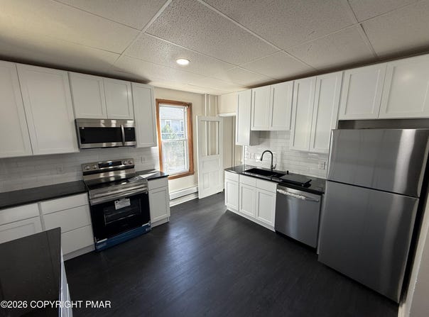 644 Walnut Street, Catasauqua, PA 18032