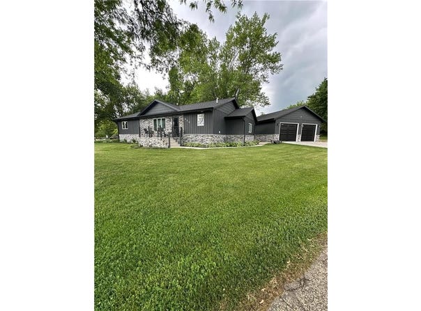 408 N Main Street, Hendricks, MN 56136