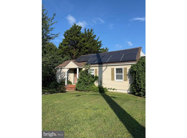 827 E DIVISION Street, DOVER, DE 19901