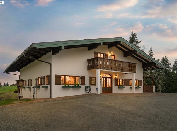 2550 STILES Rd, Dallas, OR 97338