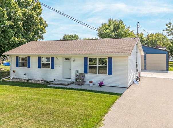 731 PINE Street, WINNECONNE, WI 54986