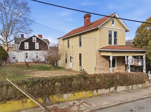 420 Carson Street, Monongahela, PA 15063