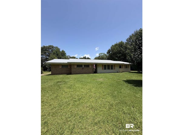 803 E Horner Street, Atmore, AL 36502