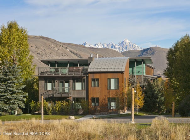 429 SNOW KING Loop, Jackson, WY 83001