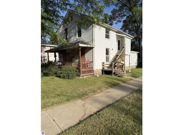 230 Ely Street, Alma, MI 48801