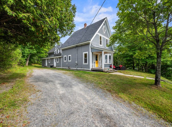 5 Pleasant Street, Rangeley, ME 04970