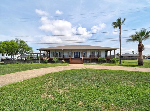 414 E Bayview Boulevard, Portland, TX 78374