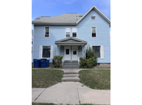 356 - 358 2nd Street, Manistee, MI 49660