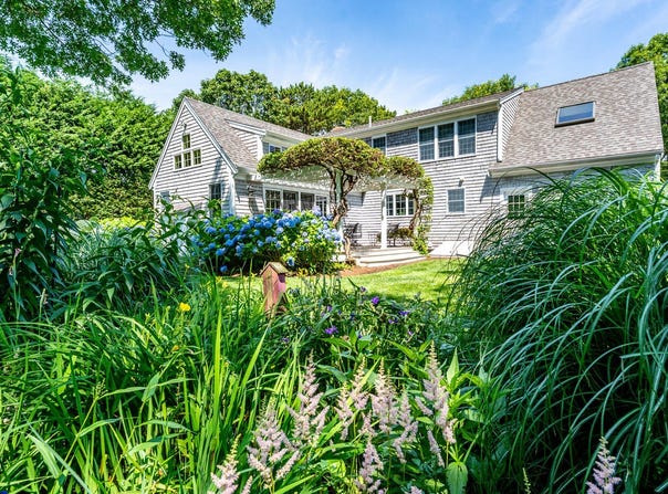 8 Macandrew Drive, Dennis, MA 02638
