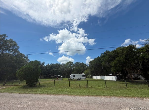 276 Marjorie Street, Inglis, FL 34449