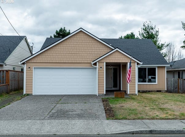 765 4TH Ave, Seaside, OR 97138