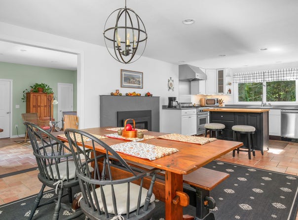 70 Acre Hill Road, Barnstable, MA 02630