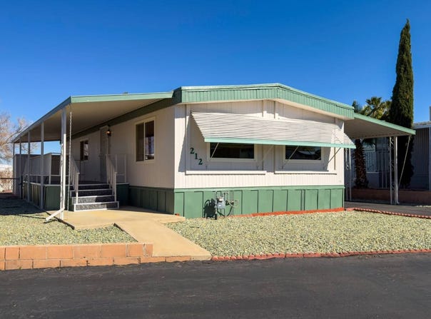 701 Montara Rd, Barstow, CA 92311