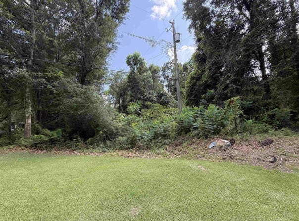 Hilltop Road, Kountze, TX 77625