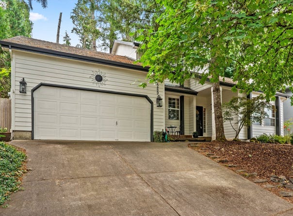 7289 GLACIER Dr, Springfield, OR 97477