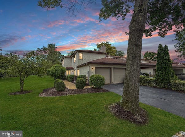 28 JACKIE DR., TRENTON, NJ 08648