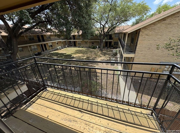 923 Vance Jackson, San Antonio, TX 78201