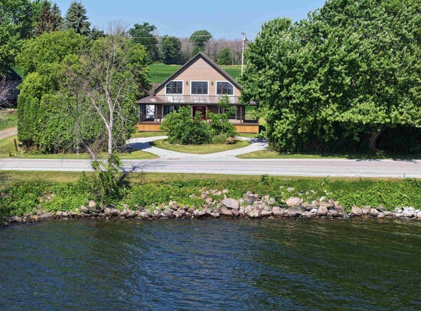 6867 US Route 2, North Hero, VT 05474