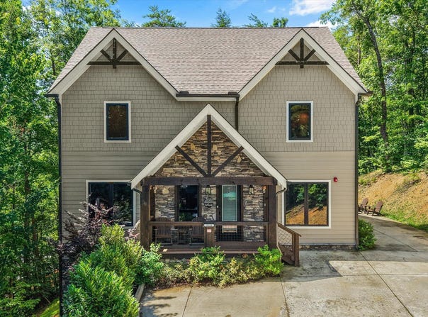 3533 Sand Ridge Way, Pigeon Forge, TN 37863