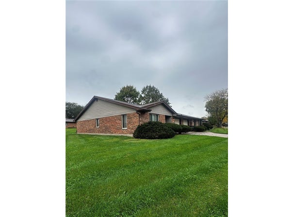 4761-4763 Foxdale Drive, Kettering, OH 45429