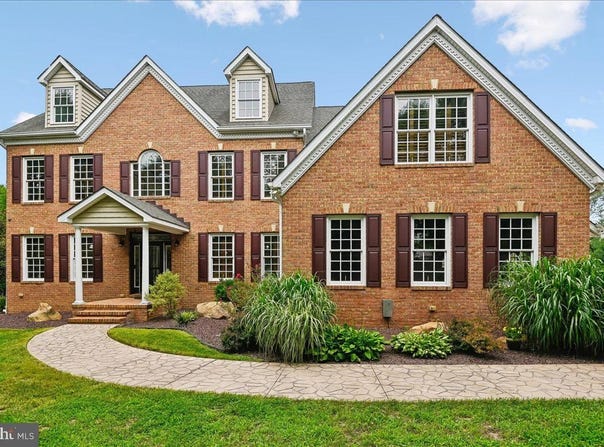 11 WALTERS Way, PASADENA, MD 21122