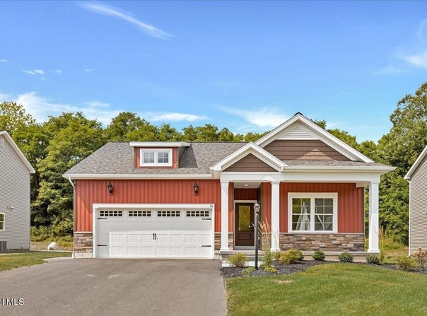 16 Quail Run, Voorheesville, NY 12186