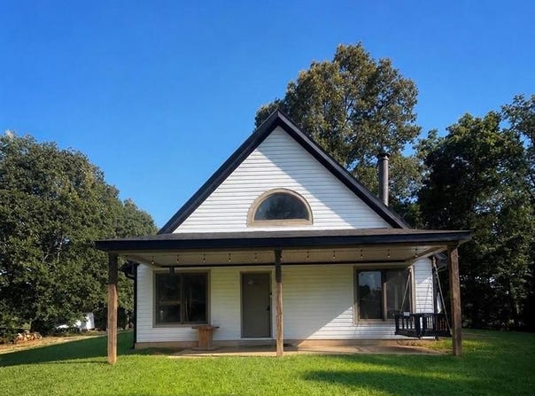 4453 KY-140, Utica, KY 42376