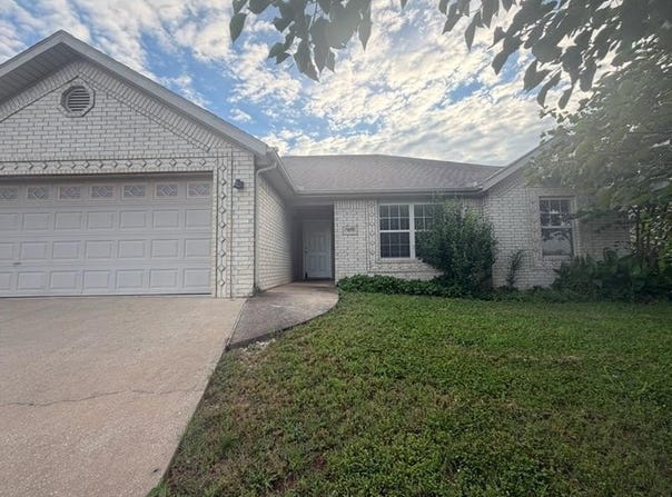 1073 Sara Beth Street, Elkins, AR 72727