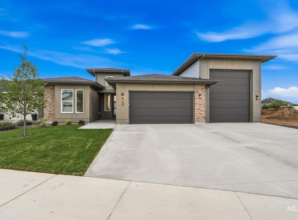 706 E Merino St, Kuna, ID 83634
