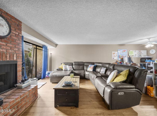 7240 Shirley Avenue, Reseda, CA 91335