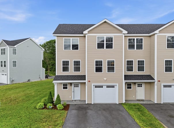 2A Bovee Way, Epping, NH 03042