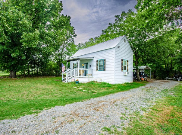 208 N Main, Bailey, TX 75413