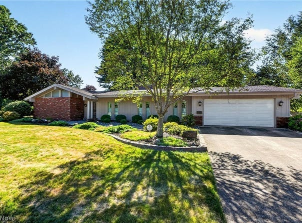 263 Townsend Avenue, Conneaut, OH 44030