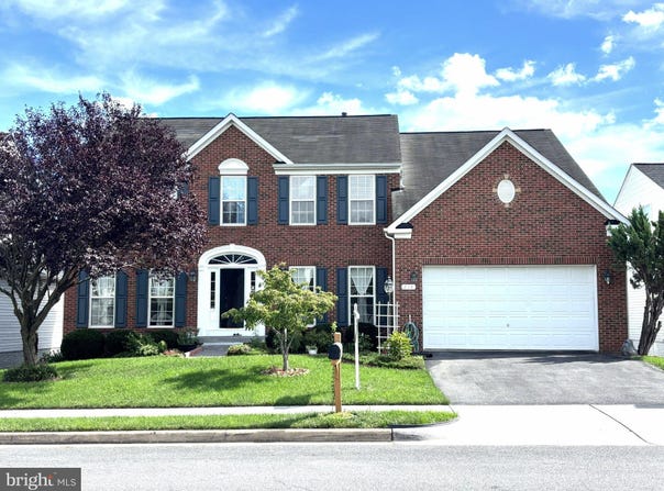 214 STEPHENS RUN Street, STEPHENS CITY, VA 22655