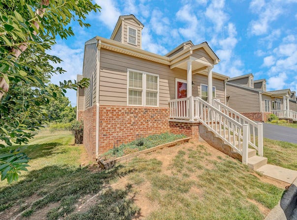 6602 Hartman Ct, Roanoke, VA 24019