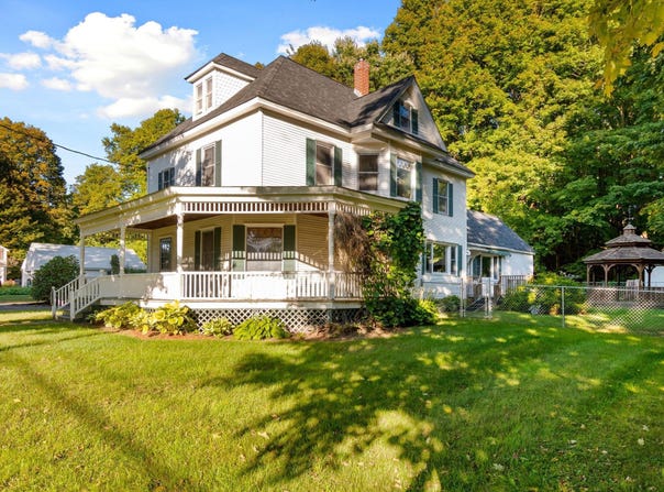 17 Maplewood Avenue, Milton, VT 05468