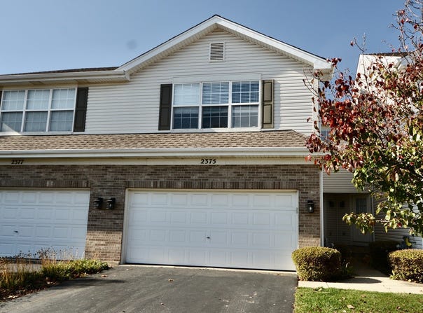2375 Stoughton Circle, Aurora, IL 60502