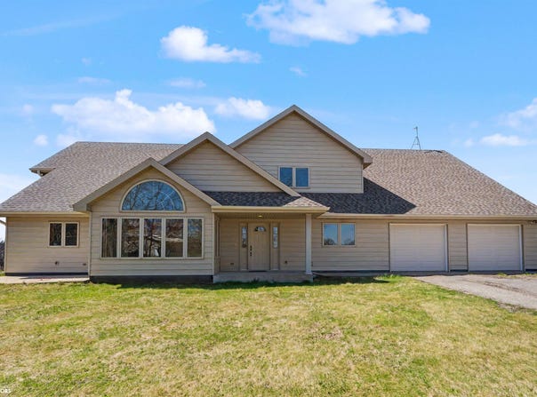 4224 20th Street, Grinnell, IA 50112