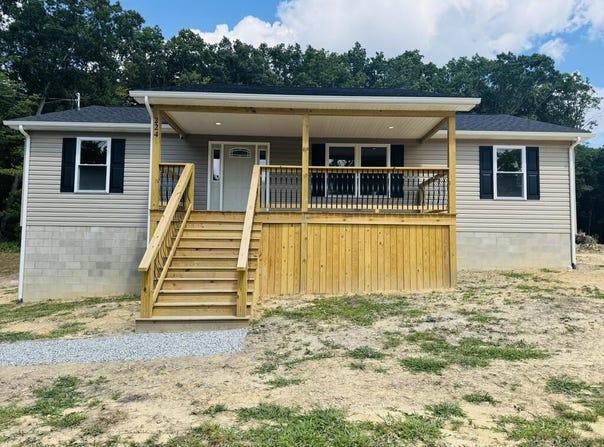 224 Maple Rd., BECKLEY, WV 25801