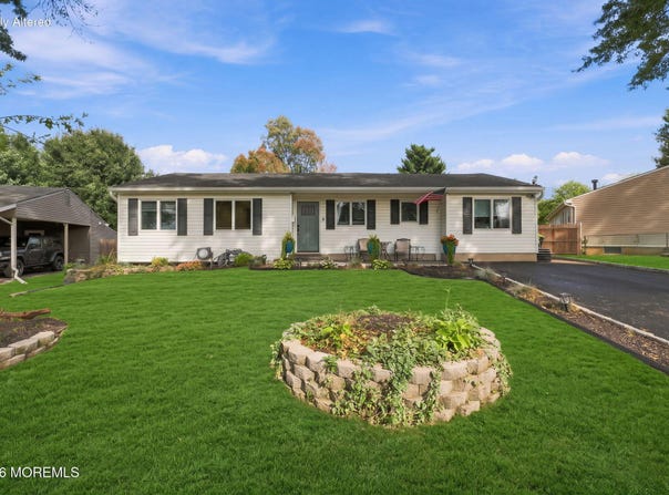 3 Cornell Road, Old Bridge, NJ 08857