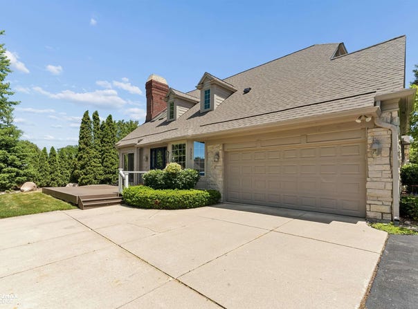 3333 Nell Rose Court, Royal Oak, MI 48073