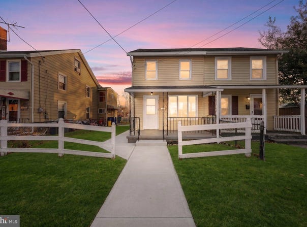 810 W 2ND Street, FLORENCE, NJ 08518