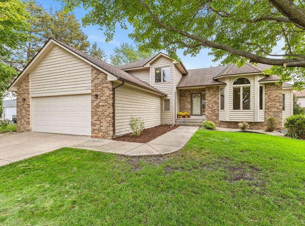 3728 123rd Lane NW, Coon Rapids, MN 55433